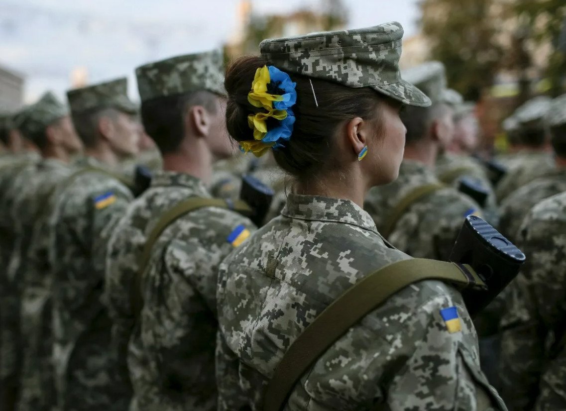 женщины в украинской армии фото